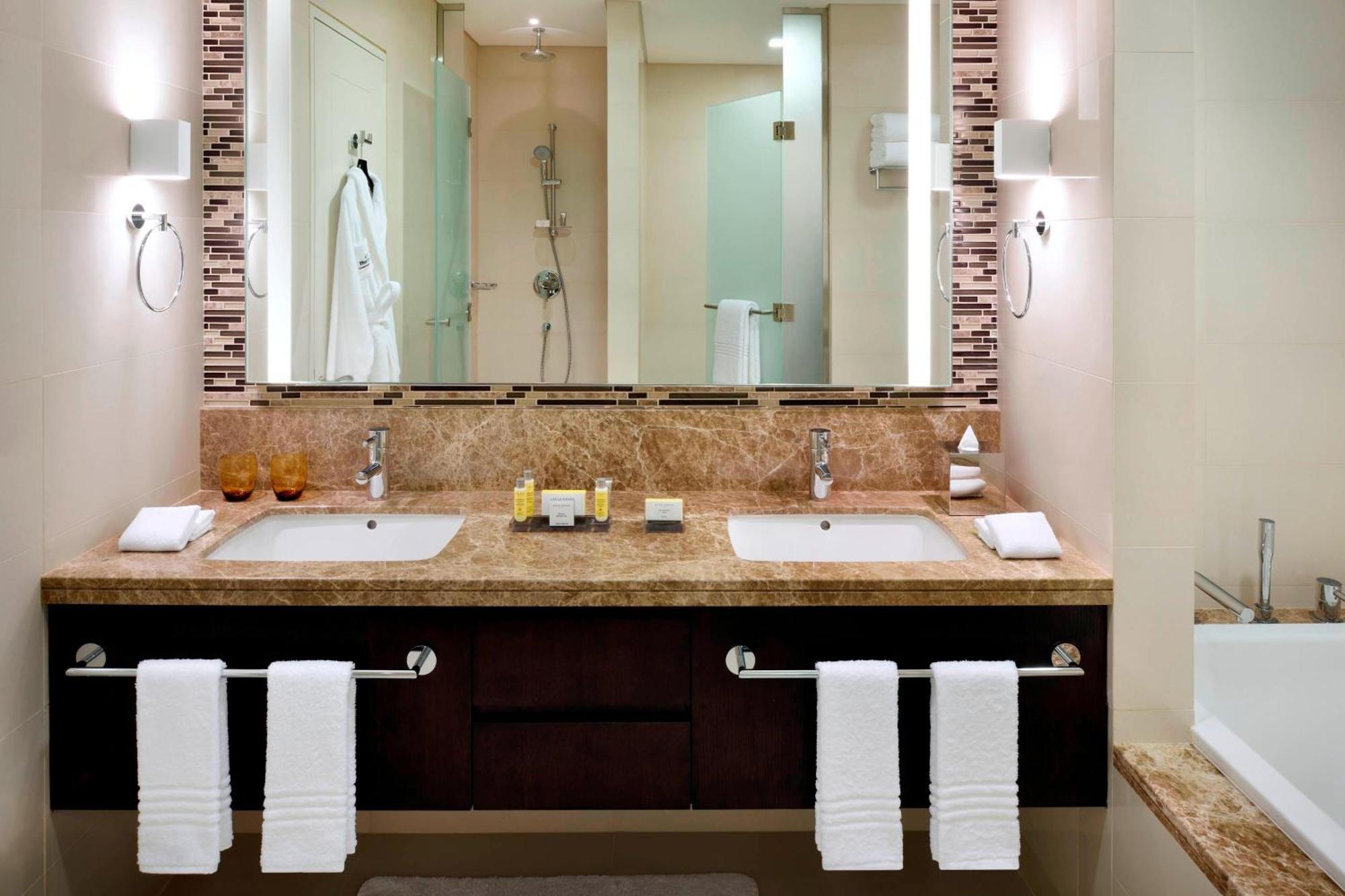 Marriott Executive Apartments Downtown, Abu Dabi Exterior foto