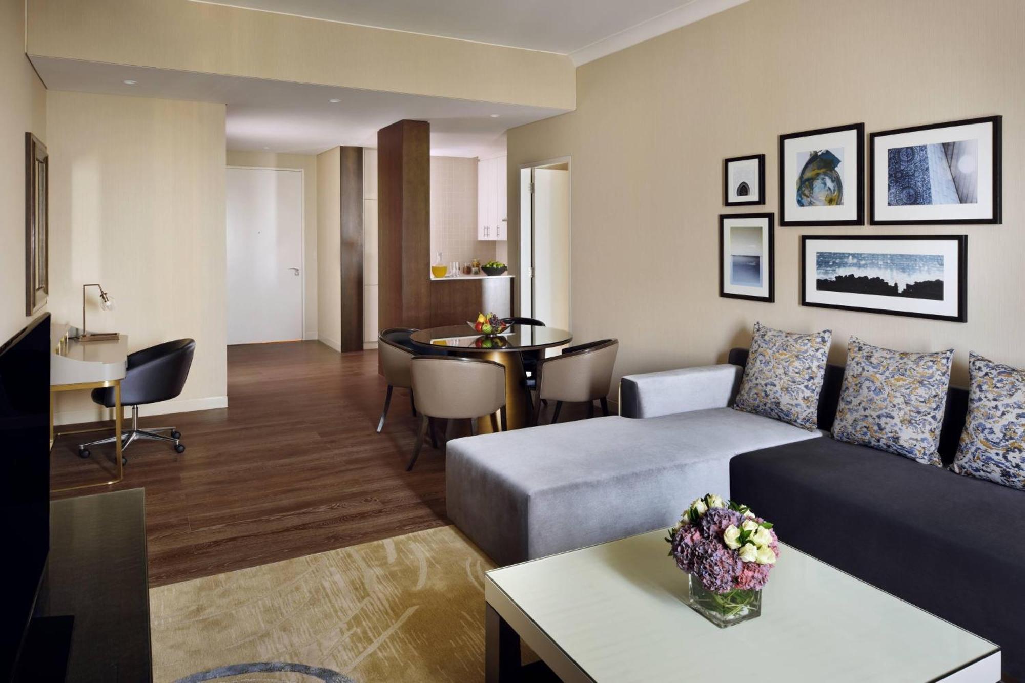 Marriott Executive Apartments Downtown, Abu Dabi Exterior foto
